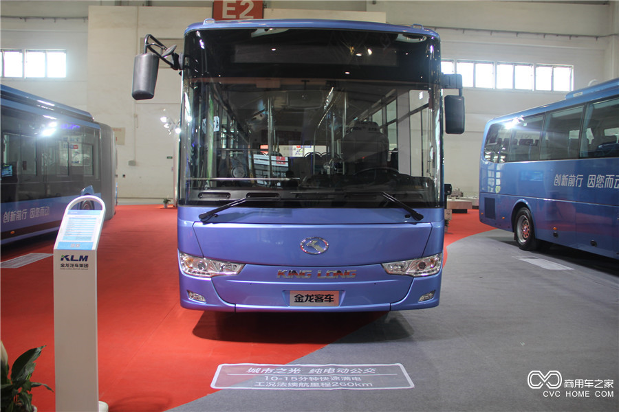 2016北京道路運輸展 金龍10米純電動城市客車