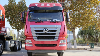 中國重汽 豪瀚J7G重卡 360馬力 6X4牽引車